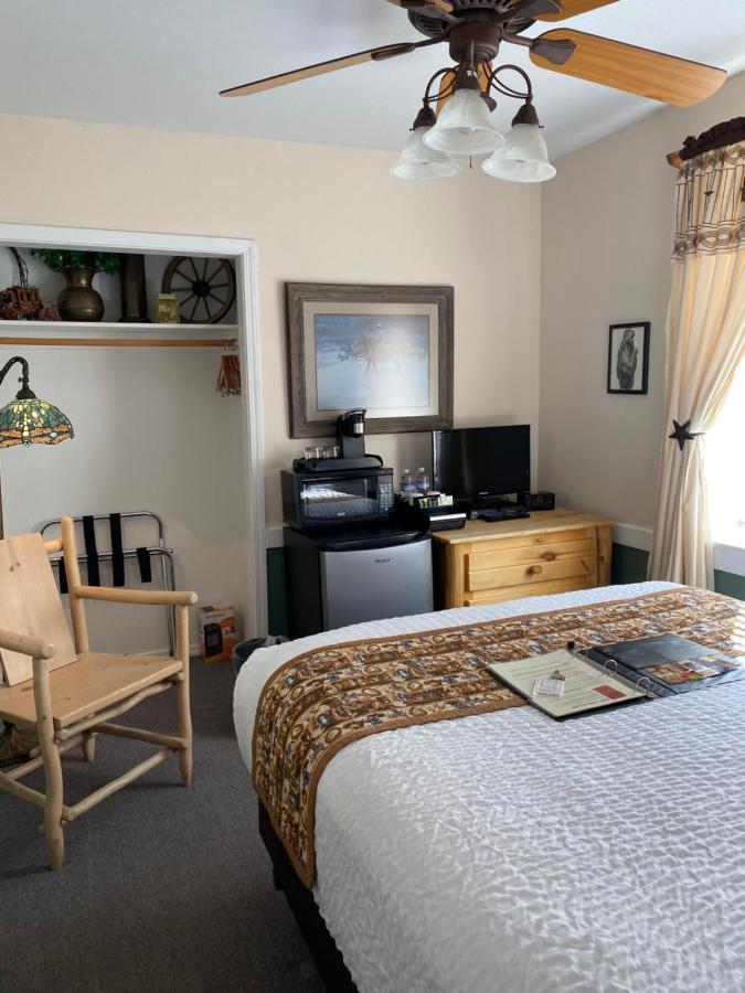 The Bent Elbow Hotel